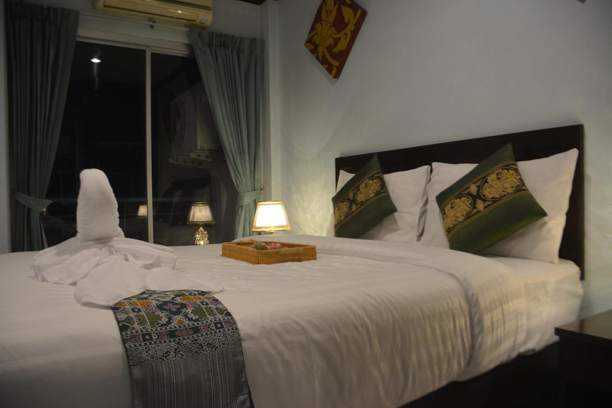 Patong Moon Inn Residence Buitenkant foto