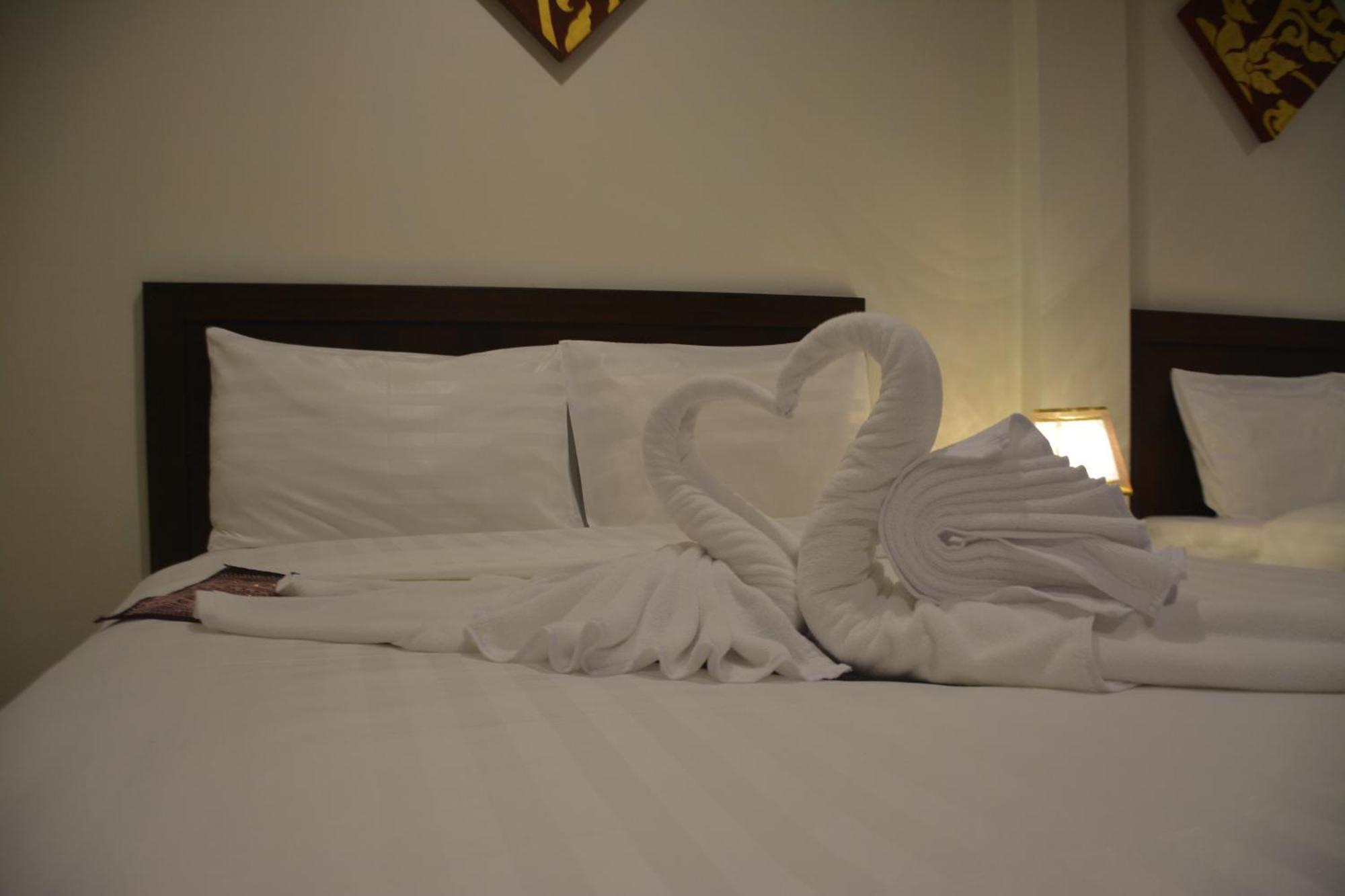Patong Moon Inn Residence Buitenkant foto