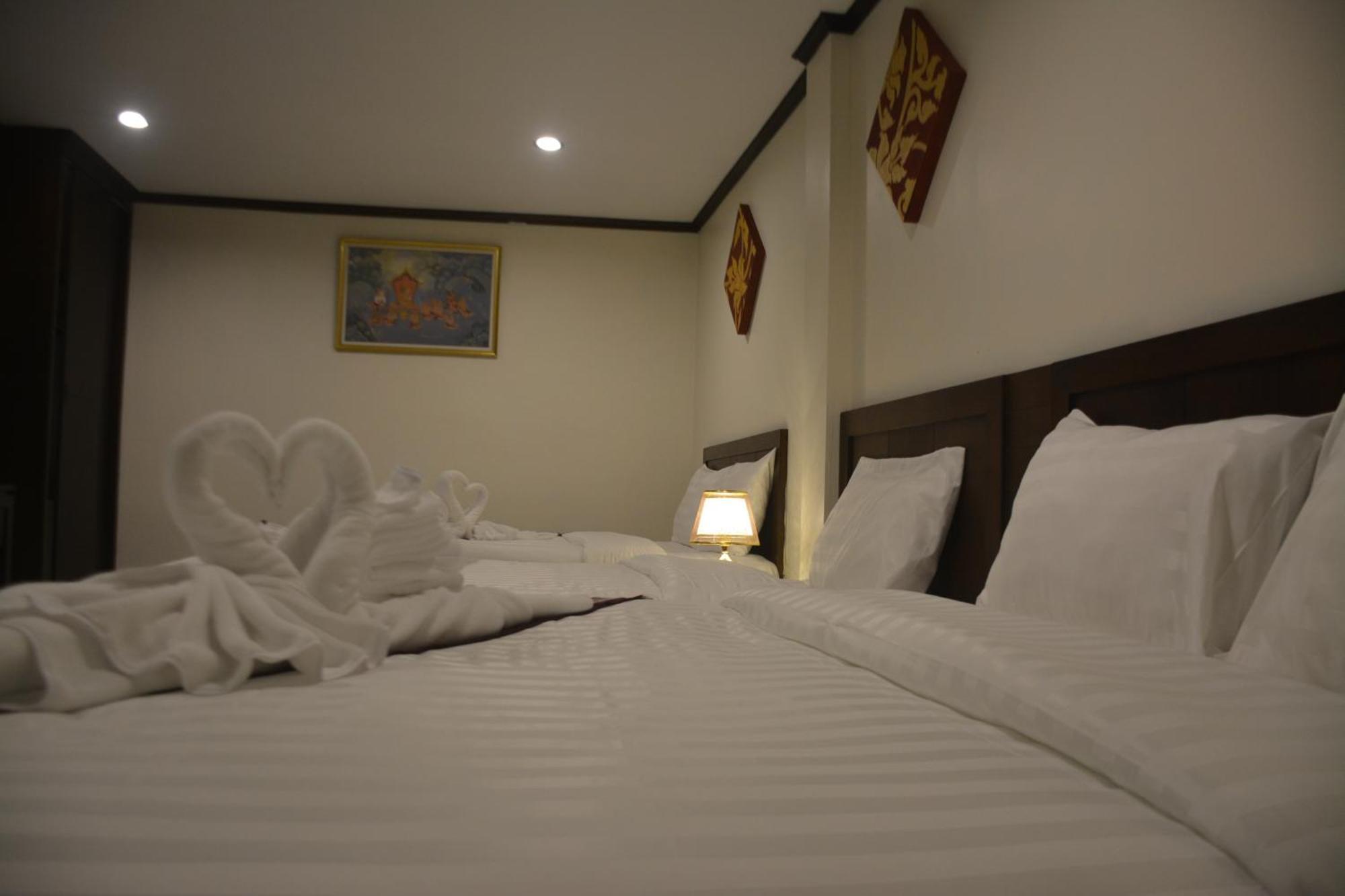 Patong Moon Inn Residence Buitenkant foto